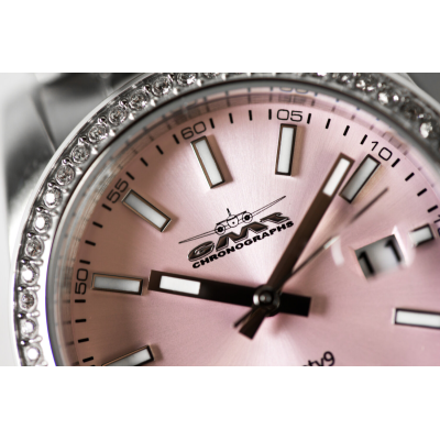 GMT-Seventy Nine Lady ⎜Parachute Jump